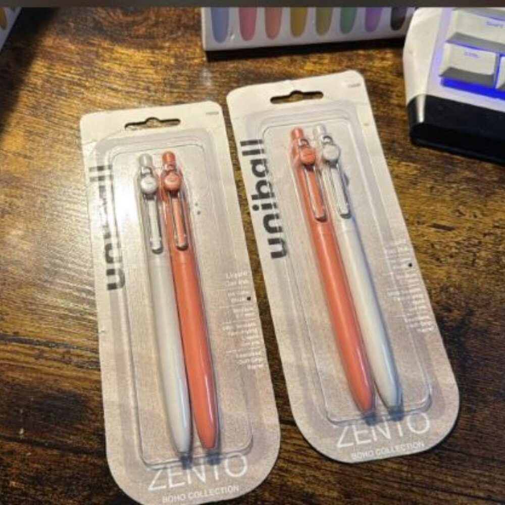 uniball Zento, 0.7 mm, Liquid Gel Ink Retractable Pens 2CT - NEW